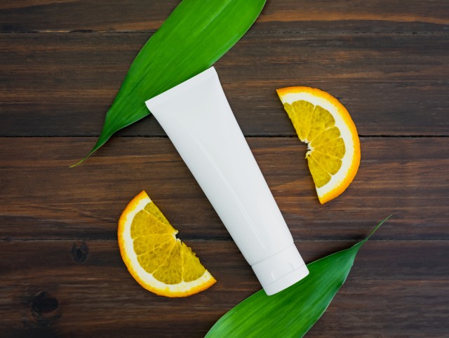 bb-krem-vitamini-citrusi bb-krem-vitamini-citrusi
