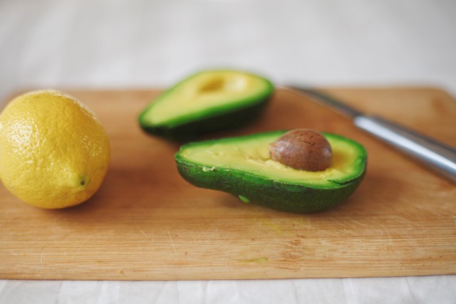 mask-with-avocado